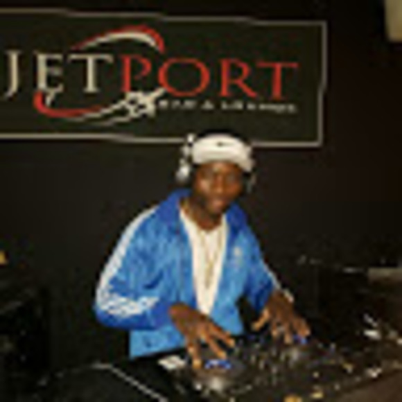 Profile Picture of Jimmy Logan (@jimmylogan41) on Poshmark