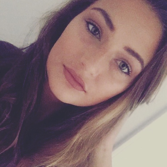 Profile Picture of Brianna Boillot (@brianna_lax) on Poshmark