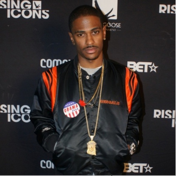 Profile Picture of Jose Tavares (@tavarles123) on Poshmark