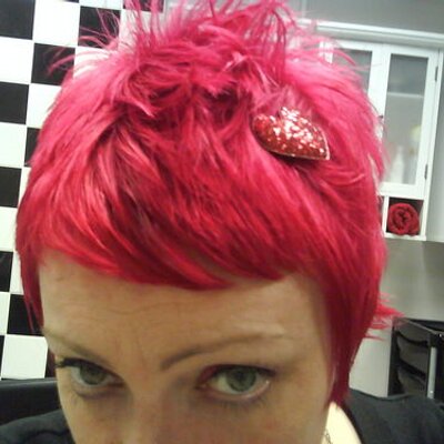 Profile Picture of VICTORIA DODD (@BarberVIX) on Twitter