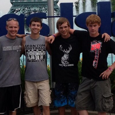 Profile Picture of Jonathan (@JonMaynard33) on Twitter