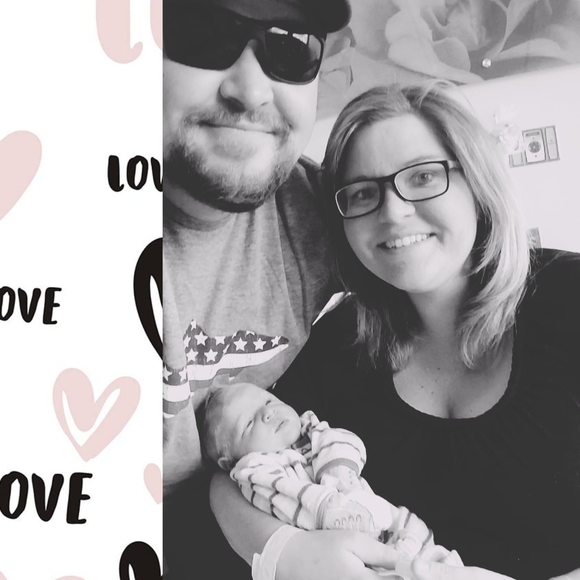 Profile Picture of Zona Belisle (@zona333) on Poshmark