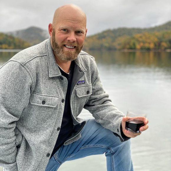 Bobby Streeter - Poshmark Profile Picture of Bobby Streeter (@bstreeter77) on Poshmark