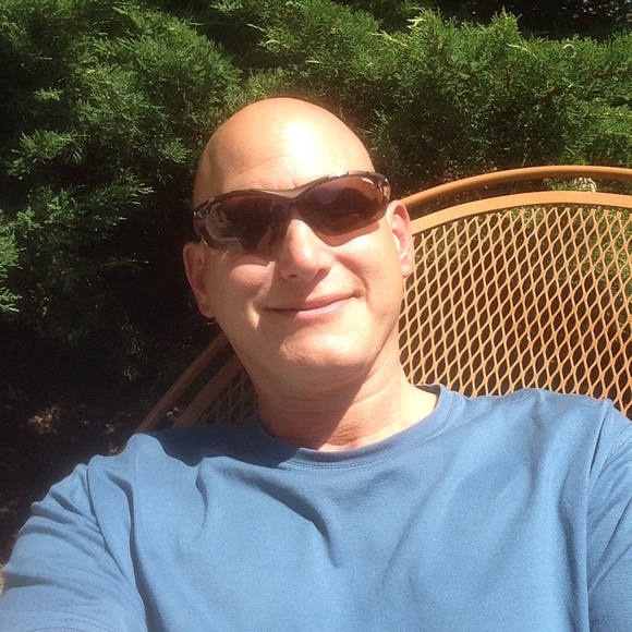 Profile Picture of Randy Foster (@rfosteratl) on Poshmark