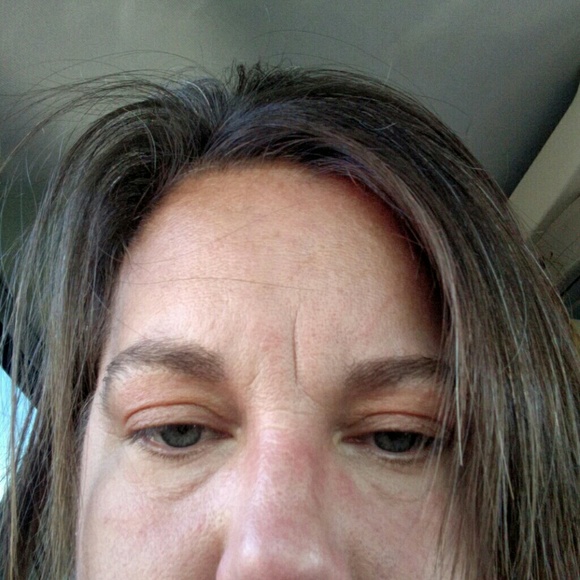 Profile Picture of Cheryn Smith (@cheryn1stbuyer) on Poshmark