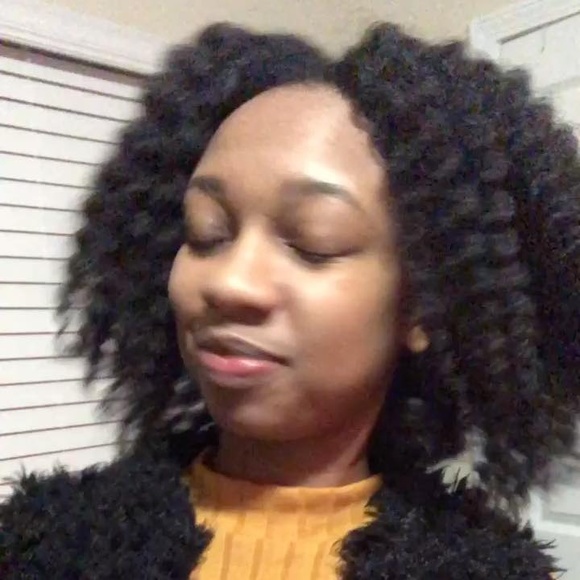 Profile Picture of Brianna Gamble (@briannagamble96) on Poshmark