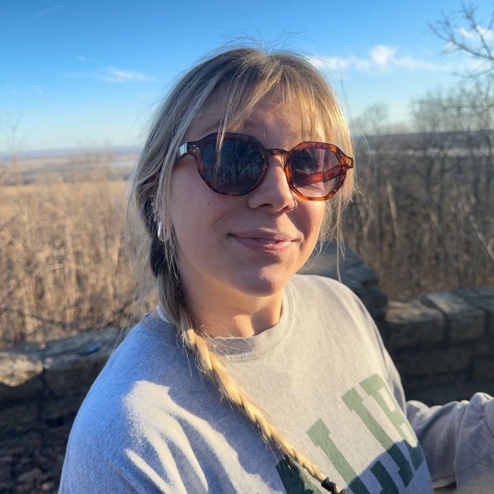 Profile Picture of carli collins:) (@@carlicollins27) on Tiktok