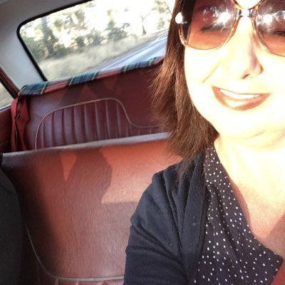 Profile Picture of Aileen Walsh (@AileenW55499558) on Twitter