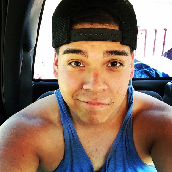 Profile Picture of Luis Macias (@st_luis) on Poshmark