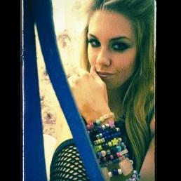 Profile Picture of Jessica Fields (@JfieldsLA) on Twitter