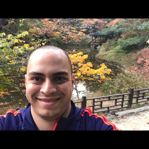 Profile Picture of Ahmed Salama (@salama2top) on Poshmark