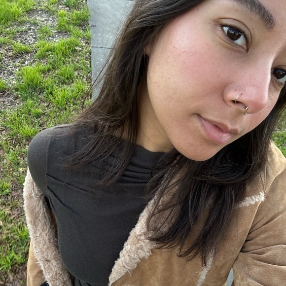 Khasia Conaway - Poshmark Profile Picture of Khasia Conaway (@khasiaa) on Poshmark