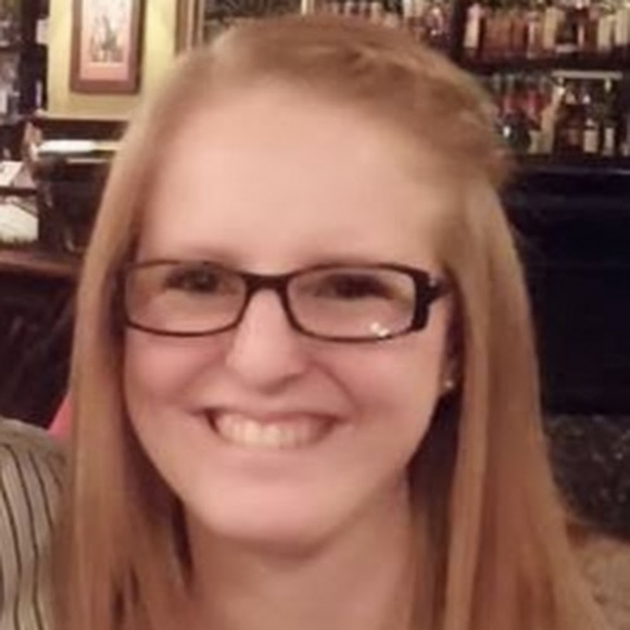 Profile Picture of Carly Griffiths (@griffithscarly) on Poshmark