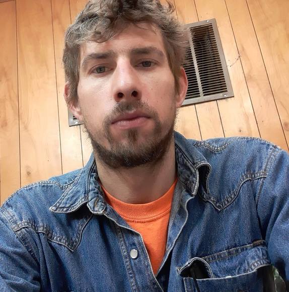 Profile Picture of Jimmy Adams (@jimmy14adams) on Poshmark
