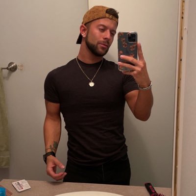 Profile Picture of Kyle_chro (@ChrostowskiKyle) on Twitter