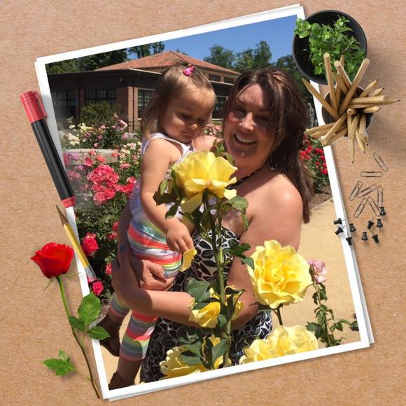 Profile Picture of Christy Dodderidge (@moylie) on Poshmark