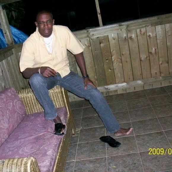Profile Picture of Paul Davy (@zuluboy99111) on Poshmark