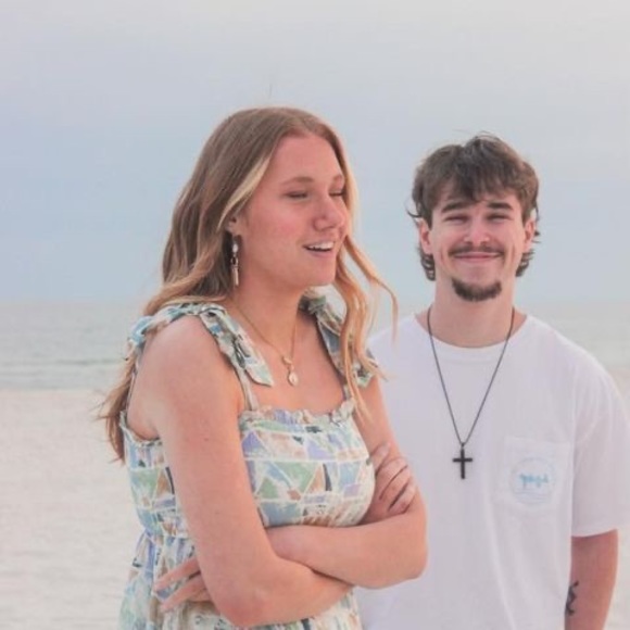 Profile Picture of Ian Mckinnon (@ianmckinnon382) on Poshmark