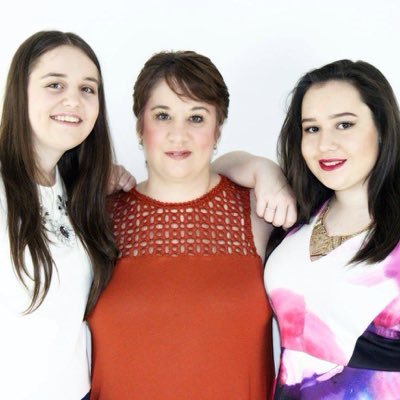 Profile Picture of Vikki Hobson (@vikki_hobson) on Twitter