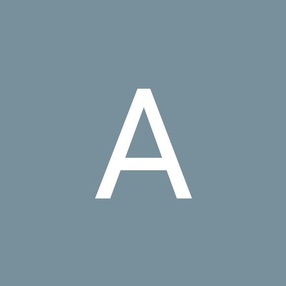 Profile Picture of Alice Mitchell (@alice_mitchell) on Poshmark