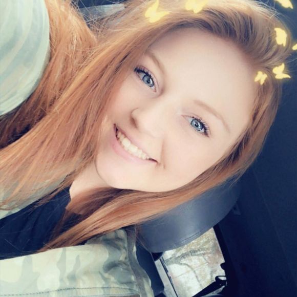 Profile Picture of Mandi Trego (@manditrego) on Poshmark