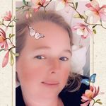 Profile Picture of Heidi Clausen (@heidi.clausen) on Instagram
