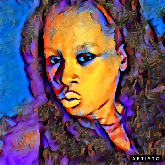 Profile Picture of Eleanor Wright (@eleanor35wright) on Poshmark