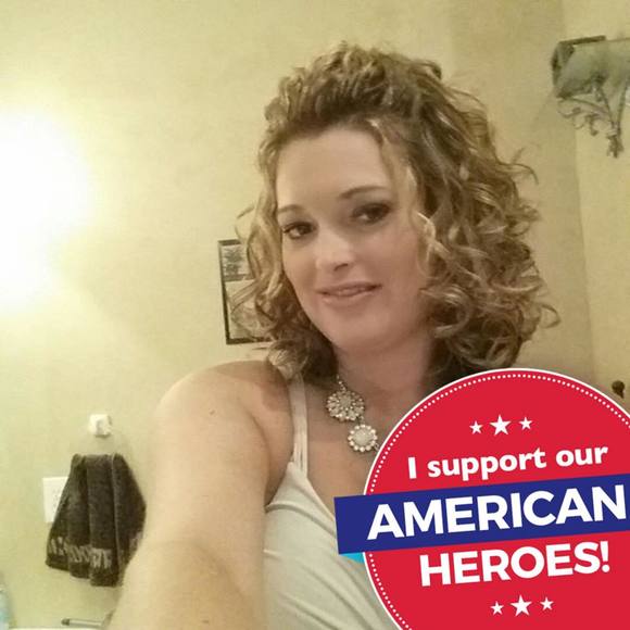 Profile Picture of Ashle Powell (@ashlemann) on Poshmark
