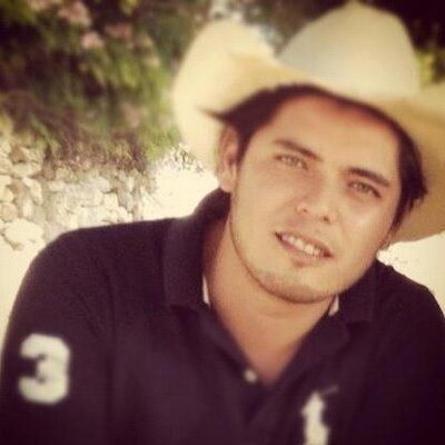 Profile Picture of Victor Ivan Padilla (@IvanVictorivan) on Twitter
