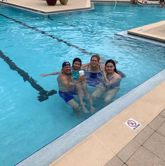 Profile Picture of Yohamny Acanda (@yohamny31) on Poshmark