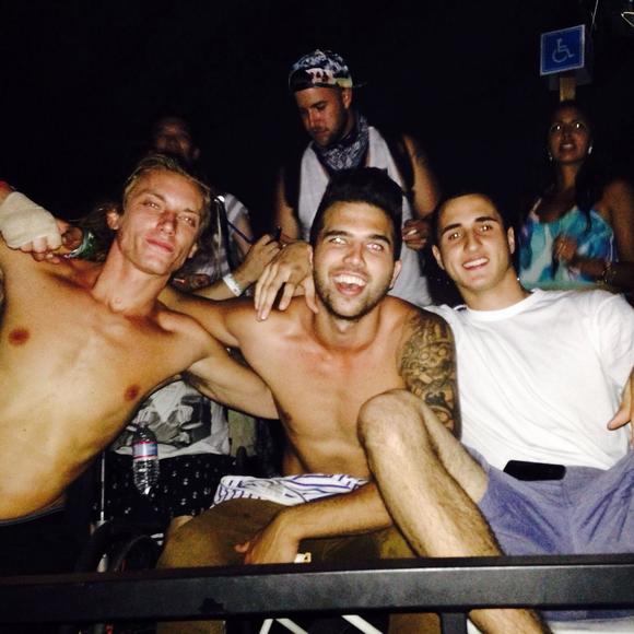 Profile Picture of James Carpenter (@hippiesk8er15) on Poshmark