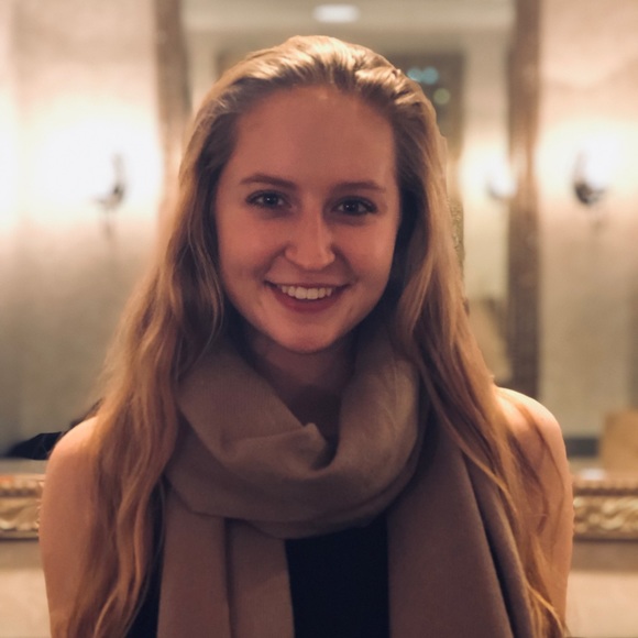 Profile Picture of Alayne Trinko (@alayne_trinko) on Poshmark