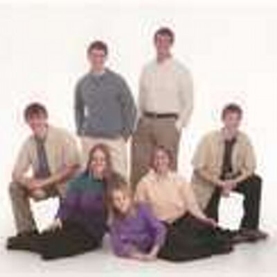 Profile Picture of Johnsen Family 7 (@7johnsens) on Twitter