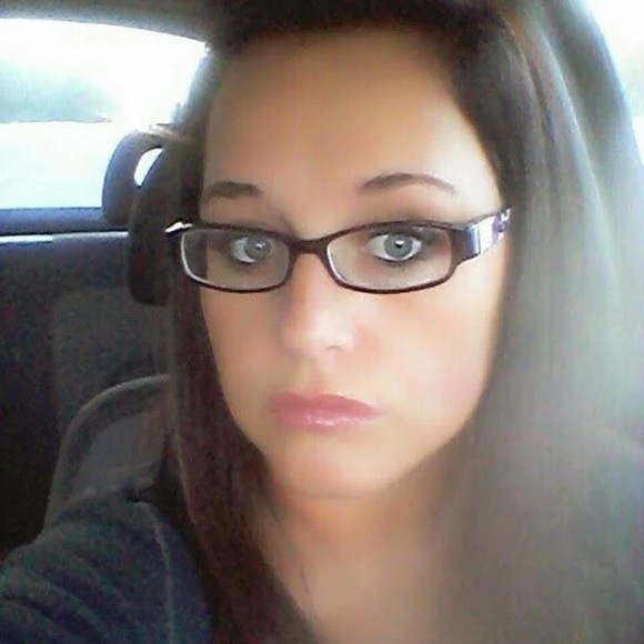 Profile Picture of Dawn Dupree (@dawndupree1980) on Poshmark