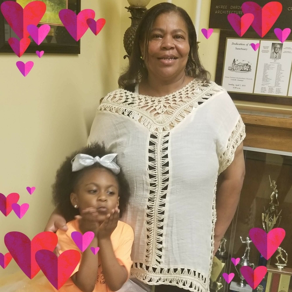 Profile Picture of Gale Moore (@msyysmith) on Poshmark