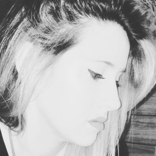 Profile Picture of Adeline Smith (@_AdelineSmith) on Twitter