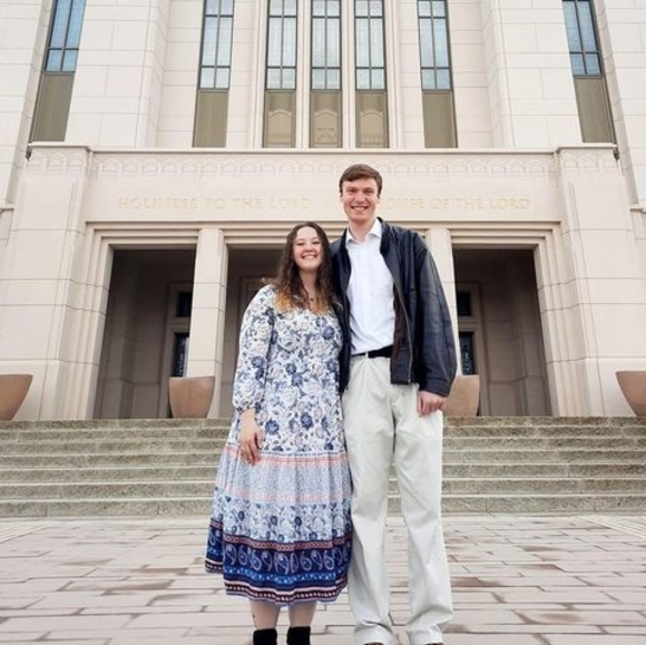 Profile Picture of Alexis Gilliland (@lexie541) on Poshmark