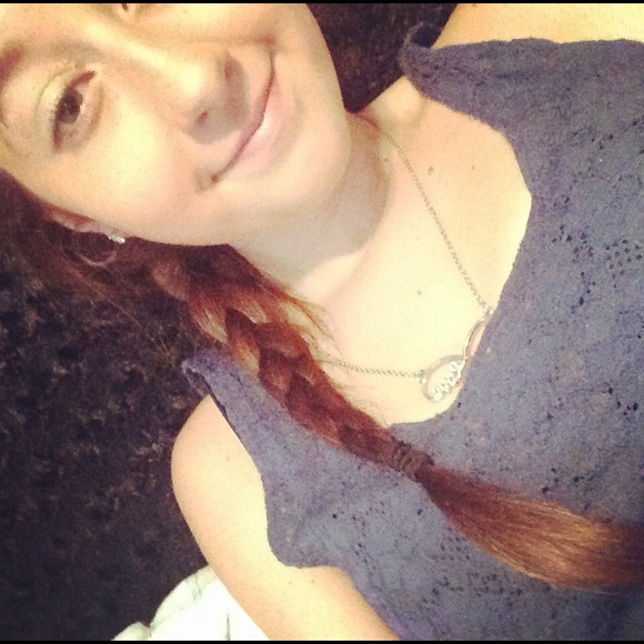 Profile Picture of Makayla Newvine (@makayla_elise1) on Poshmark