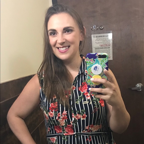 Profile Picture of Danielle Heath (@danielle_heath) on Poshmark