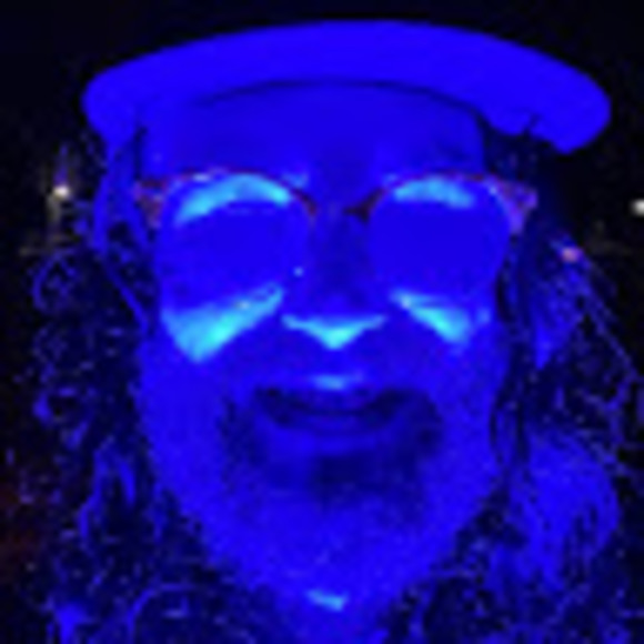Profile Picture of Professor Chesser (@pchesser) on Poshmark