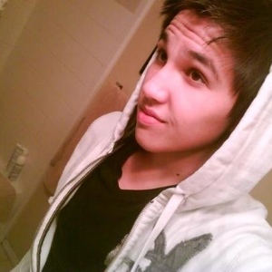 Profile Picture of Drew Renfro (@renfro_drew) on Myspace