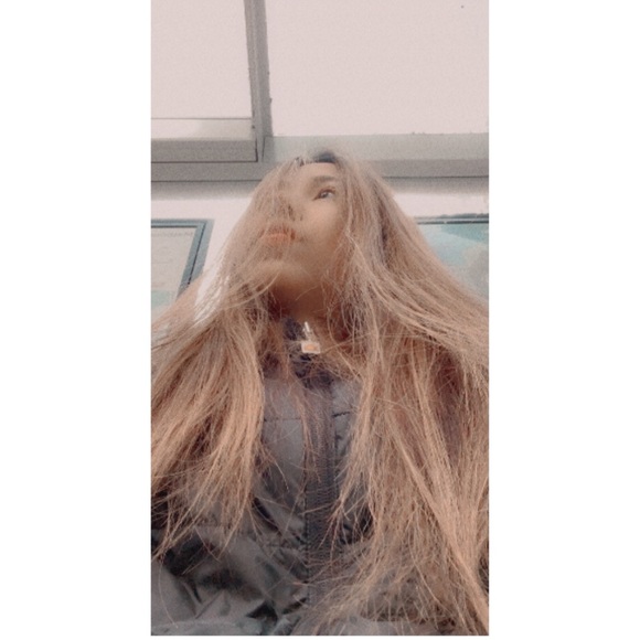 Profile Picture of Vanessa Dimaano (@vanessa1593) on Poshmark