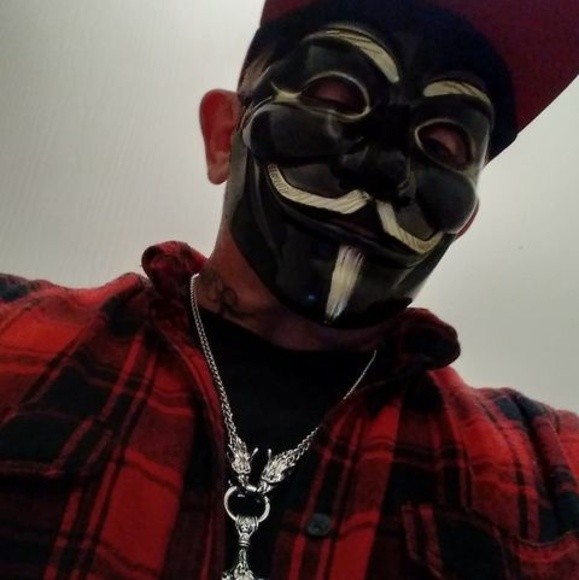 Profile Picture of Doug Erwin (@erwindoug746) on Poshmark