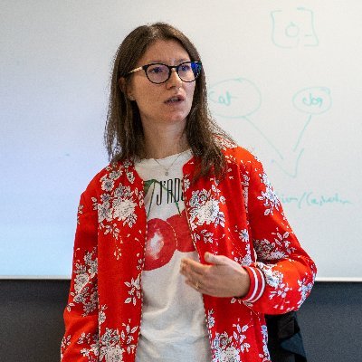 Profile Picture of Ioana Rosu (@alexanderspace_) on Twitter