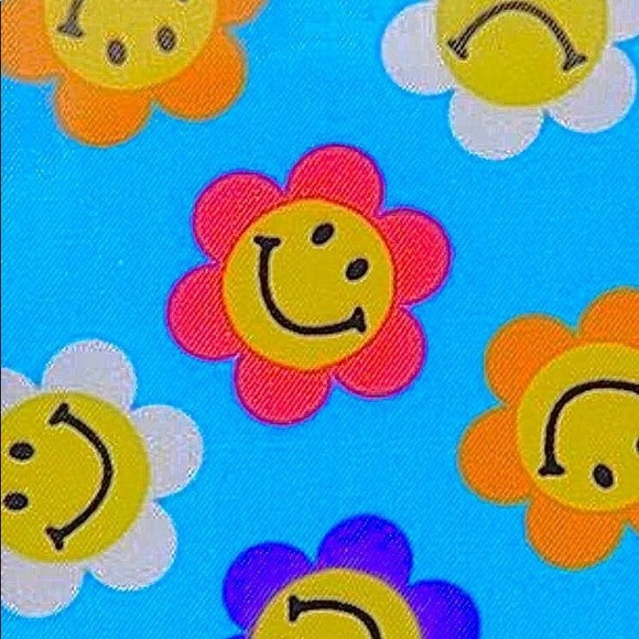 Profile Picture of Aileen Sosa (@aileens09) on Poshmark