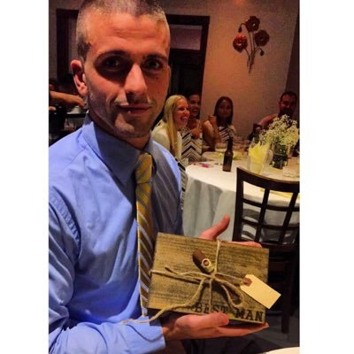 Profile Picture of John Logan (@johnlogann07) on Twitter