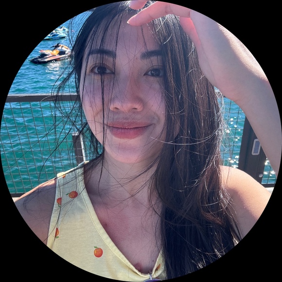 Profile Picture of My Vo (@myvo555) on Poshmark