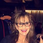 Profile Picture of Dayna Fuchs (@brn2shrnk) on Instagram