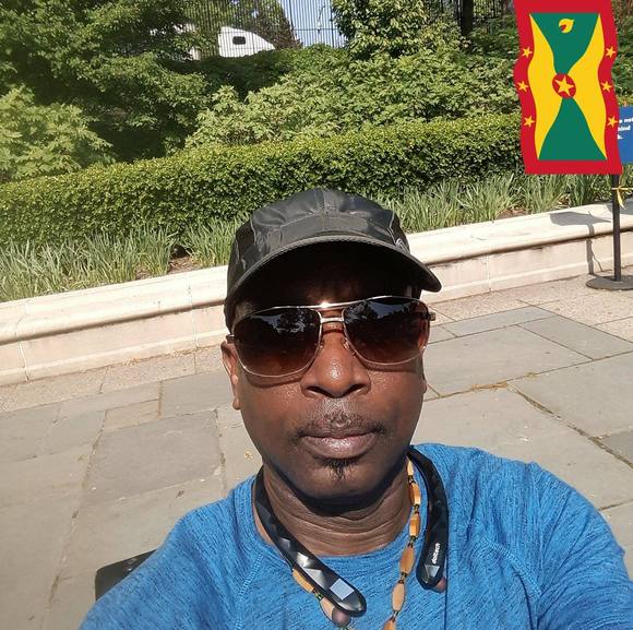 Profile Picture of Lester Alexander (@lestergda) on Poshmark