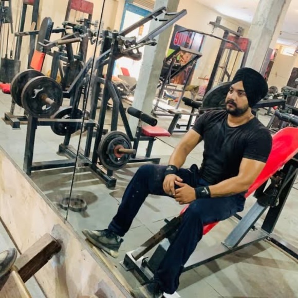 Profile Picture of Jagdeep Jagdeep (@jjagdeep) on Poshmark